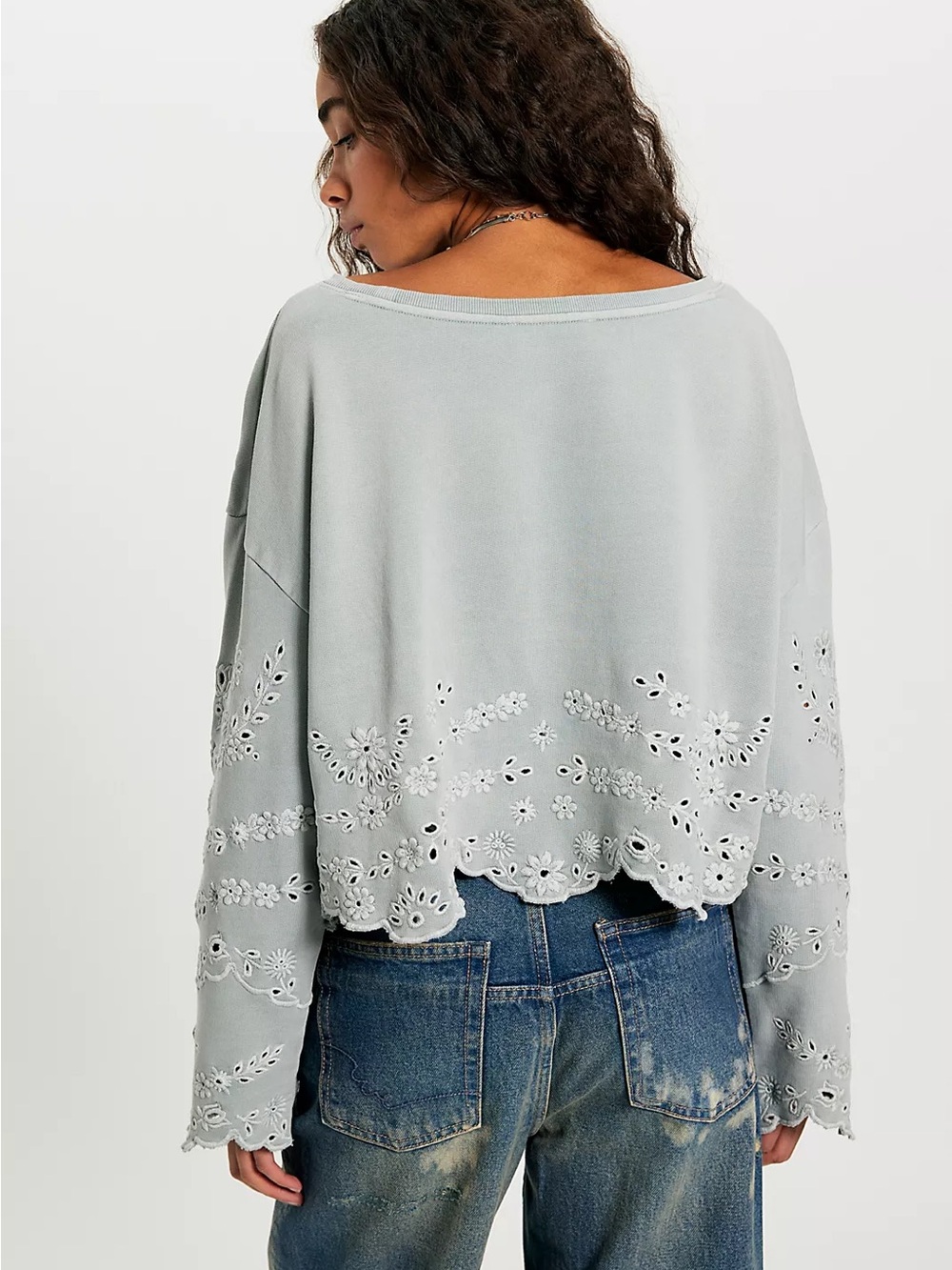 Nwot Iris Embroidered Sweatshirt - Picture 2 of 9